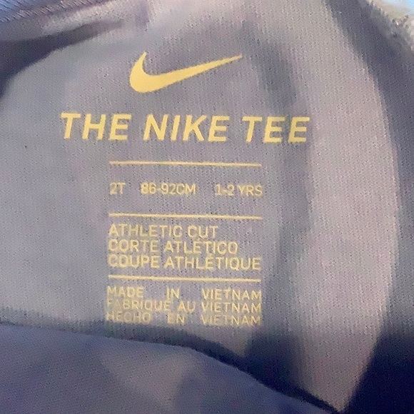 Toddler Gold & Silver floating hearts Just Do It Long Sleeve T-Shirt
NIKE NWOT - Picture 2 of 3